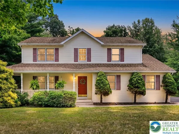 3090 Village Rd, Orwigsburg, PA 17961