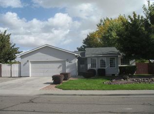 2907 W Waverly St, Kennewick, WA