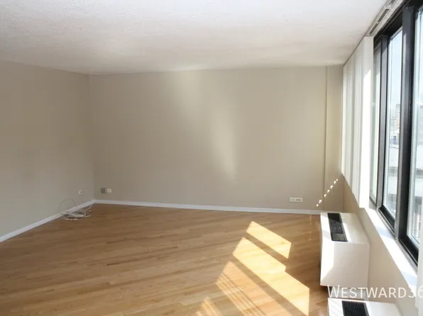 2754 N Hampden Ct APT 605, Chicago, IL 60614