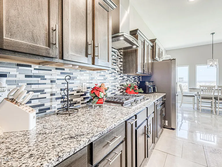 2375 Enchanted Peaks Ln — Photo 25