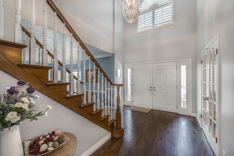 1st image of 14 Dawn Hill Dr