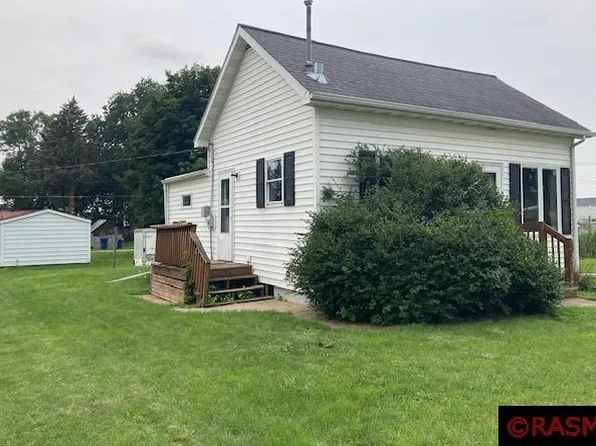 825 Maple St SW, Sleepy Eye, MN 56085