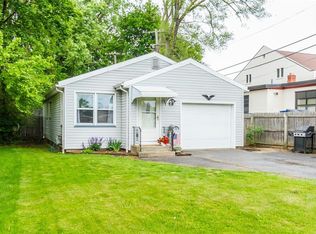 88 Maiden Ln, Rochester, NY 14616