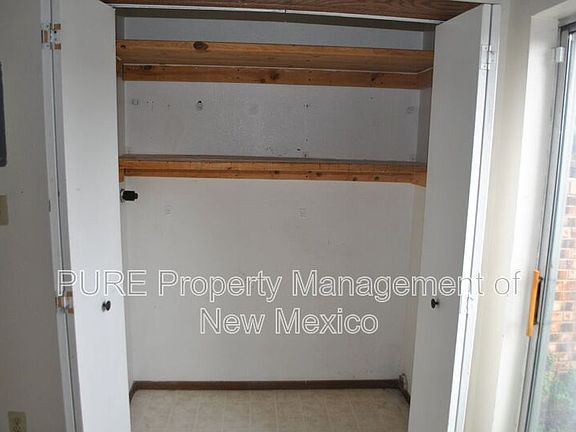 5th image of 2814 Parque De Oeste Dr APT 4