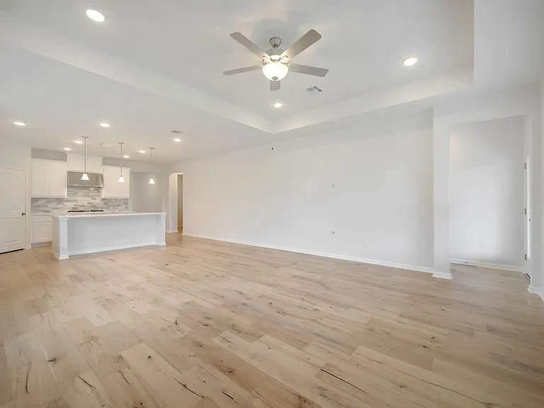 1313 Marina Grand Ter — Photo 11