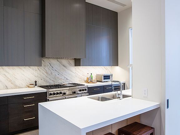 4th image of 532 W 22nd St APT 5B