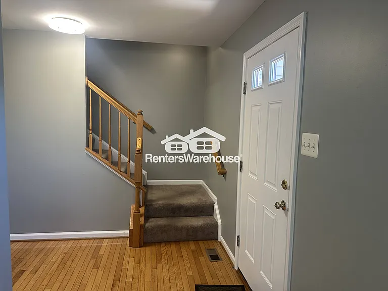 5613 Harvey Ct — Photo 4