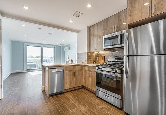 3rd image of 23-81 21st St #2A
