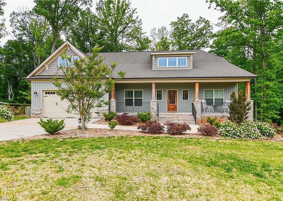 1st image of 5604 Crooked Oak Dr