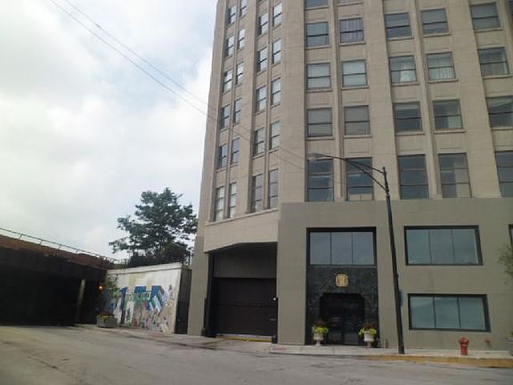 4th image of 1550 S Blue Island Ave Unit 1010
