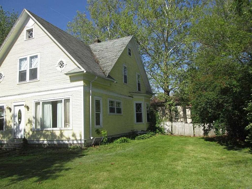 2nd image of 402 Docia St