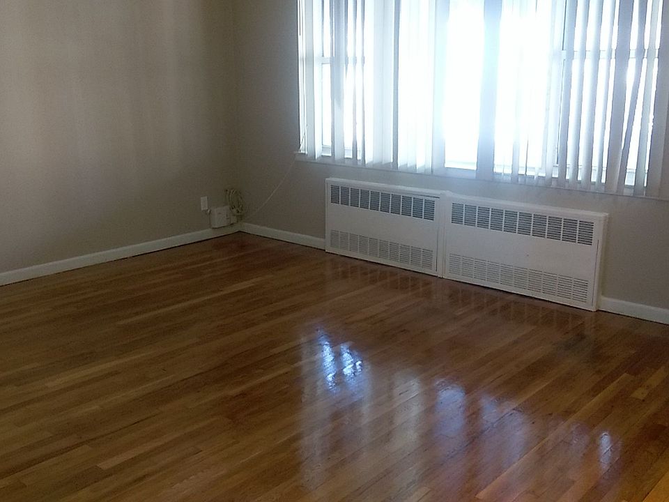 1st image of 6705 12th Ave #1