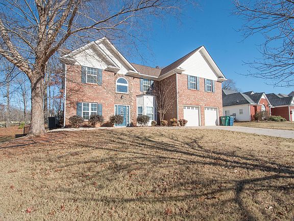 2nd image of 216 Brookwood Dr