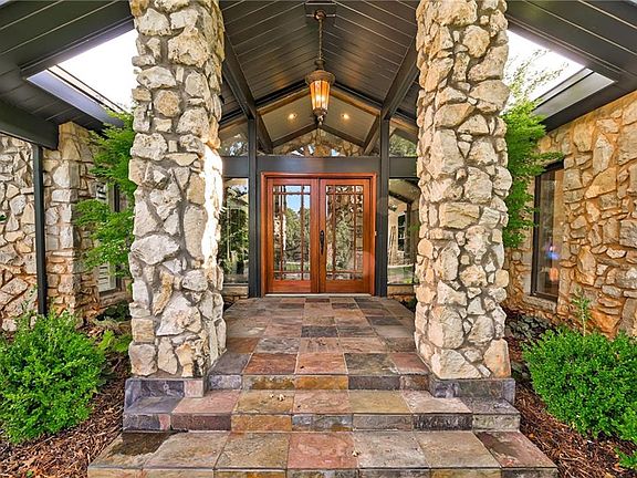 2nd image of 108 Lake Aluma Dr