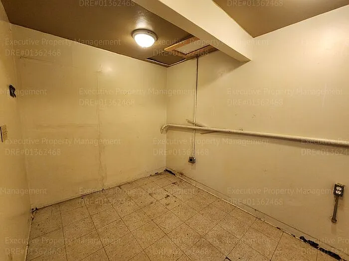 1230 Dolores St #A — Photo 6