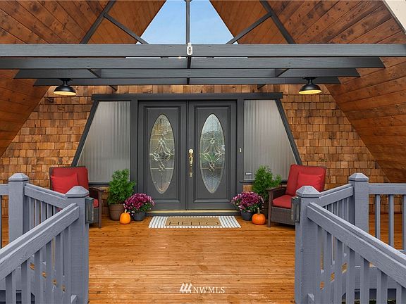 2nd image of 11622 100th Avenue Ct E