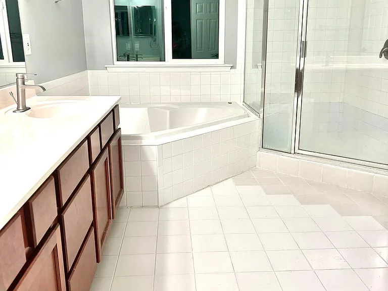 6702 Percethony Ct — Photo 11