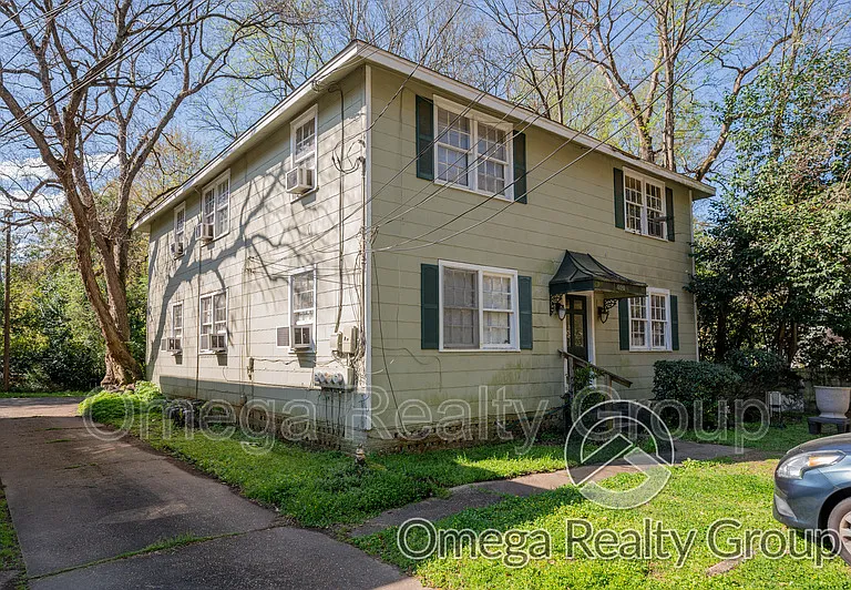 1020 Pershing St #D — Photo 1