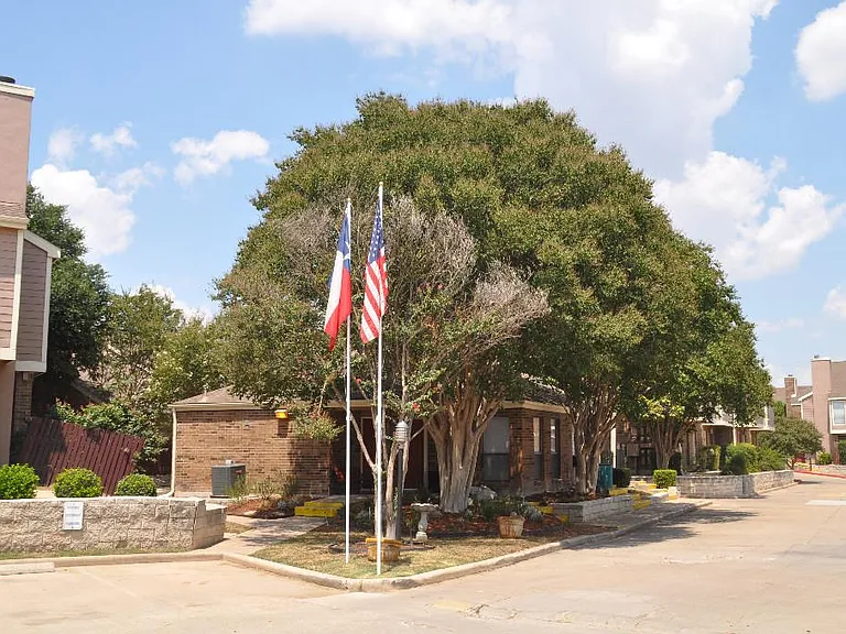 CLUB HOUSE WITH SWIMMING POOL