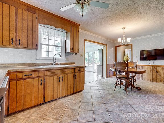 5th image of 4668 Karwood Dr