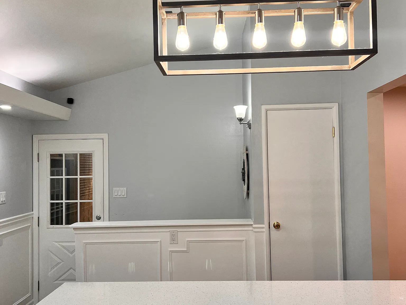 3 bed, 2180 sqft, $2,550 — Photo 3