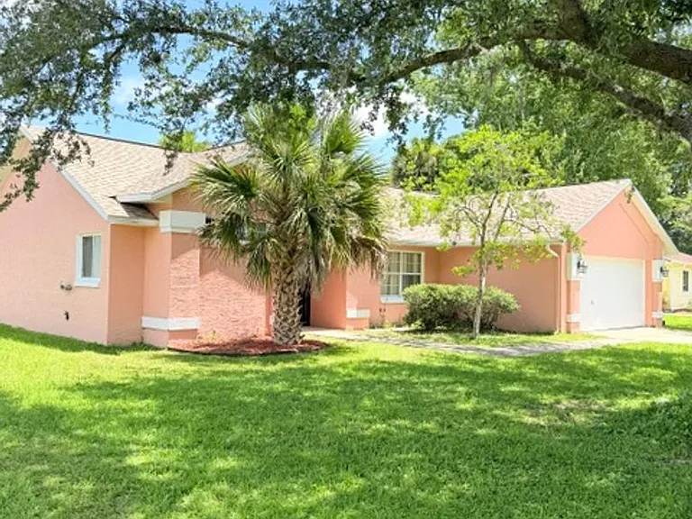 20 Palm Ln — Photo 3
