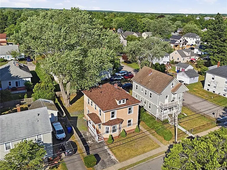 59 Bourne Ave — Photo 25