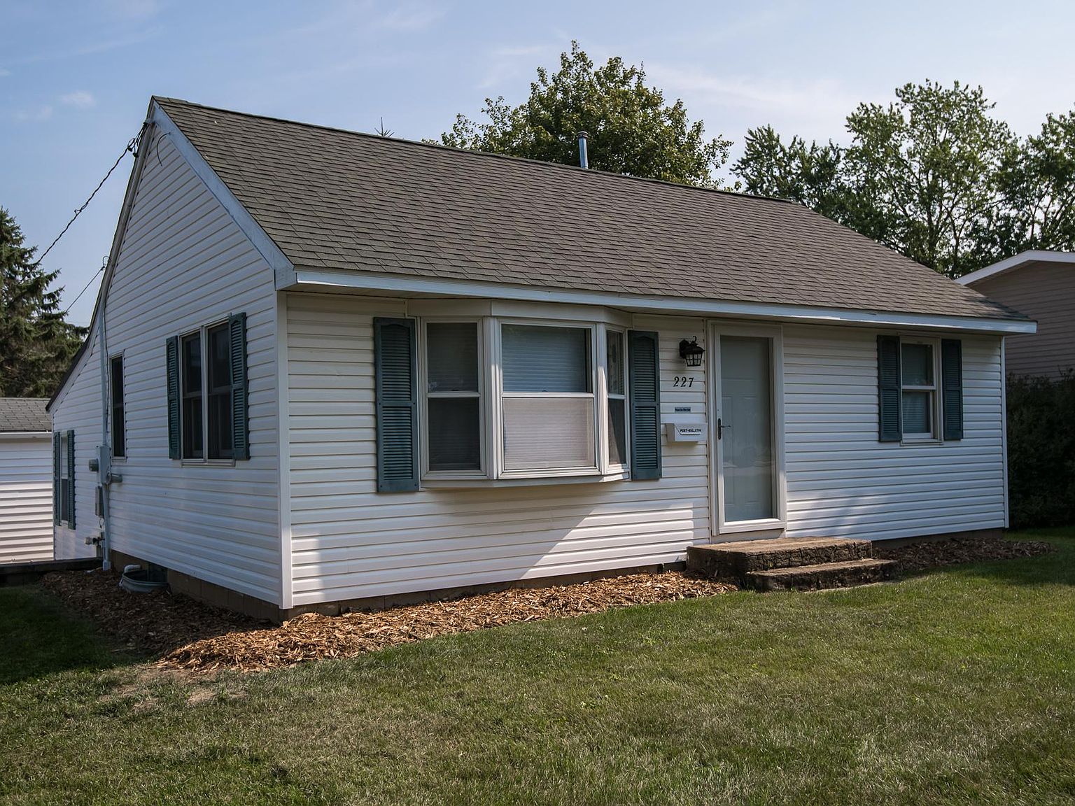 227 W 4th St, Eyota, MN 55934 Zillow