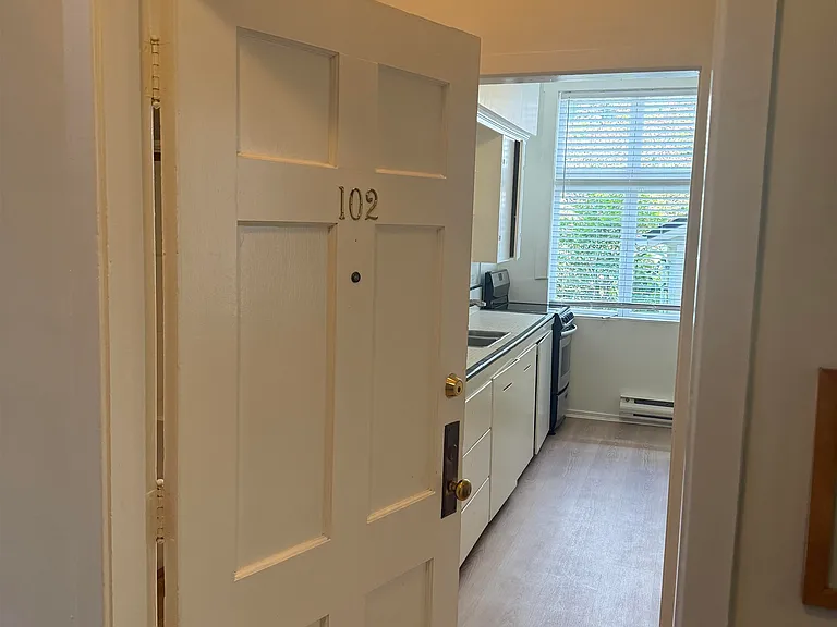 3371 Chesterfield Ave #102 — Photo 5