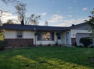 5477 Edgelawn Dr SE, Kentwood, MI 49508