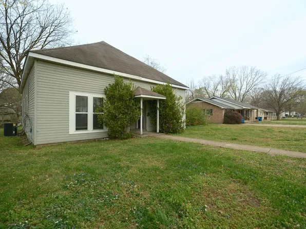 312 Woodland St, Martin, TN 38237