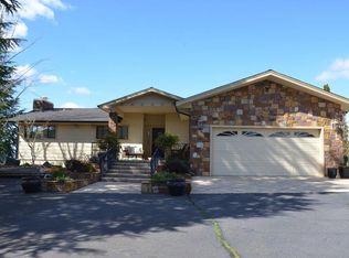 850 Sky Way, Grants Pass, OR 97527