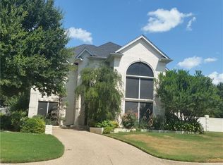 6301 Meadows West Dr, Fort Worth, TX 76132