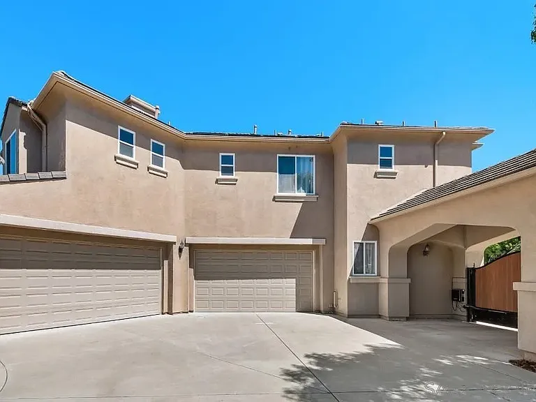 9230 Island Pine Way — Photo 3