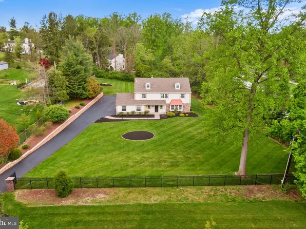 3503 Saint Davids Rd, Newtown Square, PA 19073
