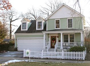 339 E Center Ave, Lake Bluff, IL 60044