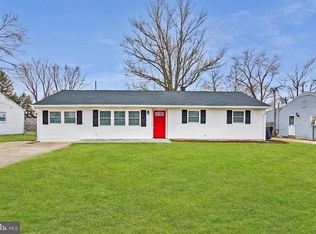 900 Birchwood Dr, Newark, DE