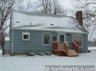 1444 Saint Albans St N, Saint Paul, MN 55117