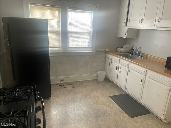 5th image of 10717 Park Heights Ave