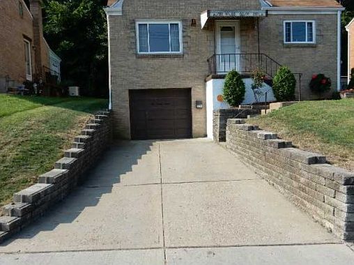 2nd image of 227 Merritt Ave