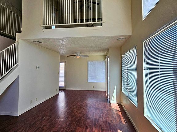 2nd image of 1905 Joliet Cir