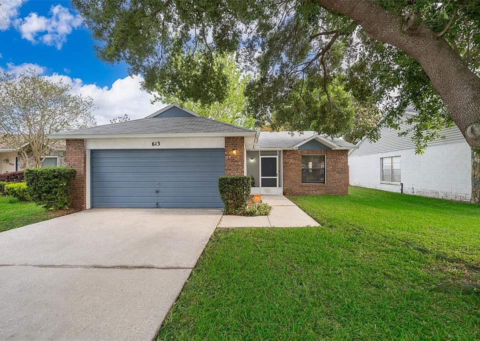 1st image of 613 Oak Manor Cir