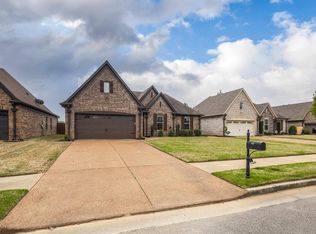 65 Arabella Cir, Oakland, TN 38060