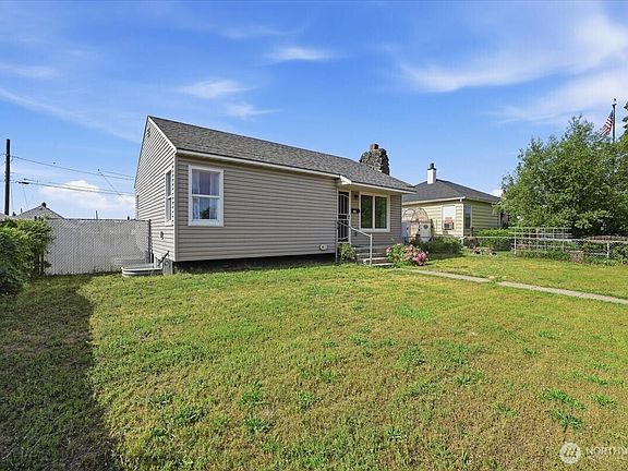 4th image of 1324 E Kiernan Avenue