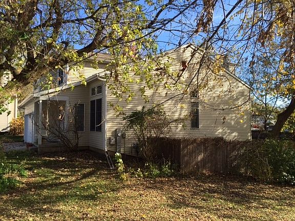 5th image of 557 W South St