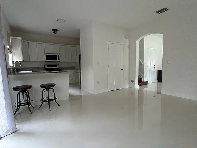 12885 SW 134th St — Photo 9