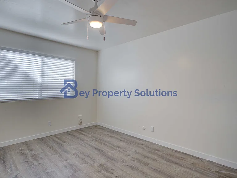 142 S Rena St #H — Photo 14