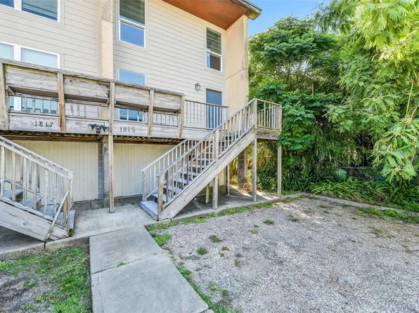 1817 Biovu Dr, Galveston, TX 77551