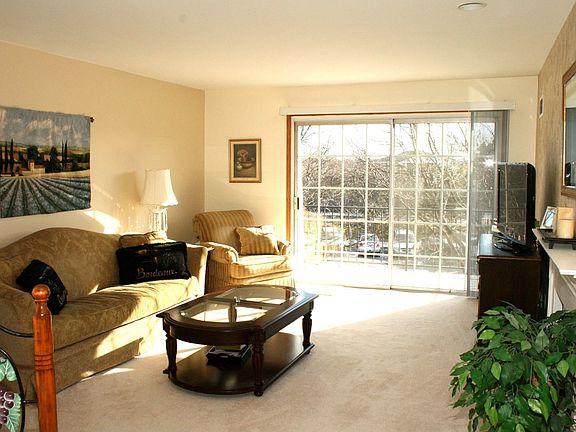 Cozy Great Room!