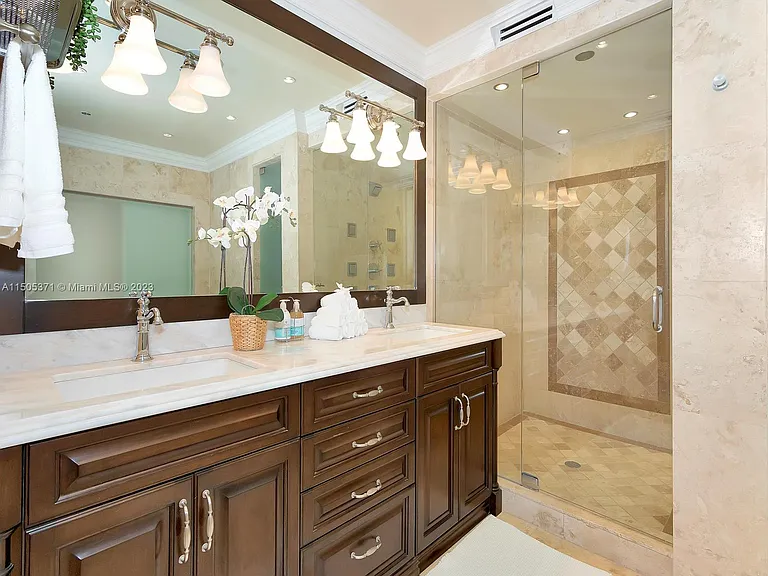 19251 Fisher Island Dr #19251 — Photo 33